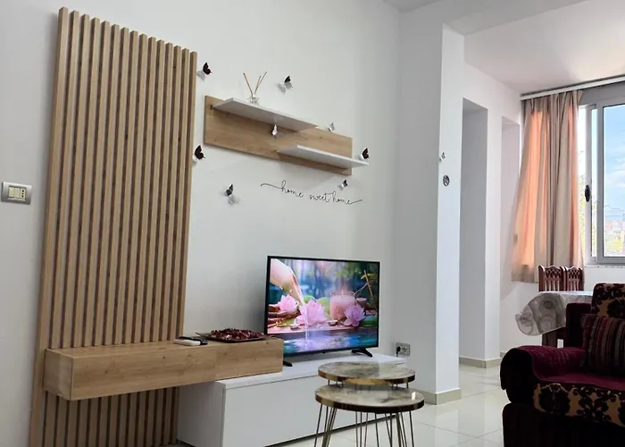 Liceu Charm * טיראנה