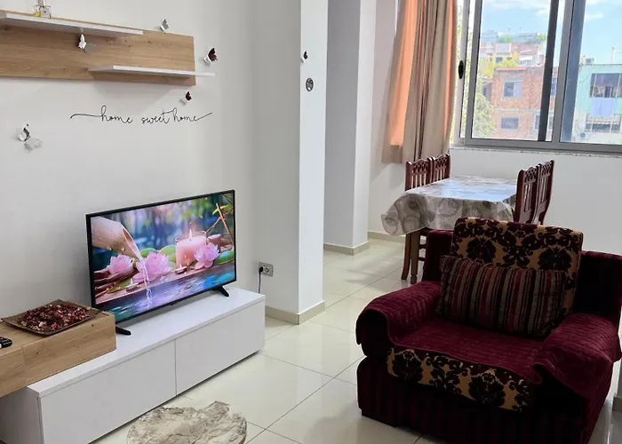 Liceu Charm טיראנה