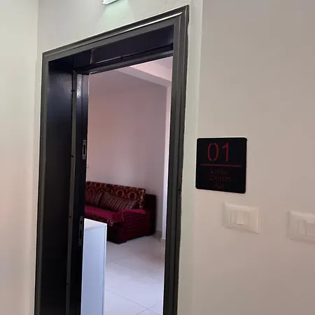 Liceu Charm * Tirana