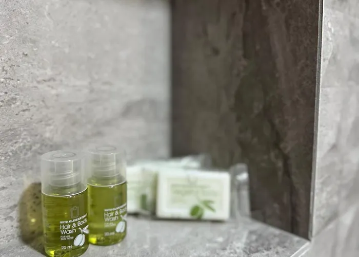 Liceu Charm * Tirana