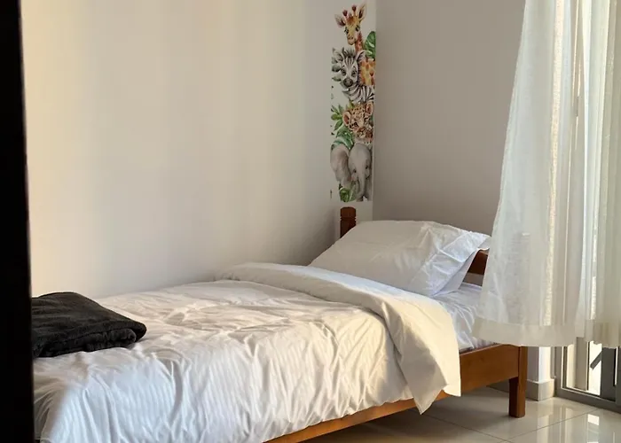 Liceu Charm * ティラナ